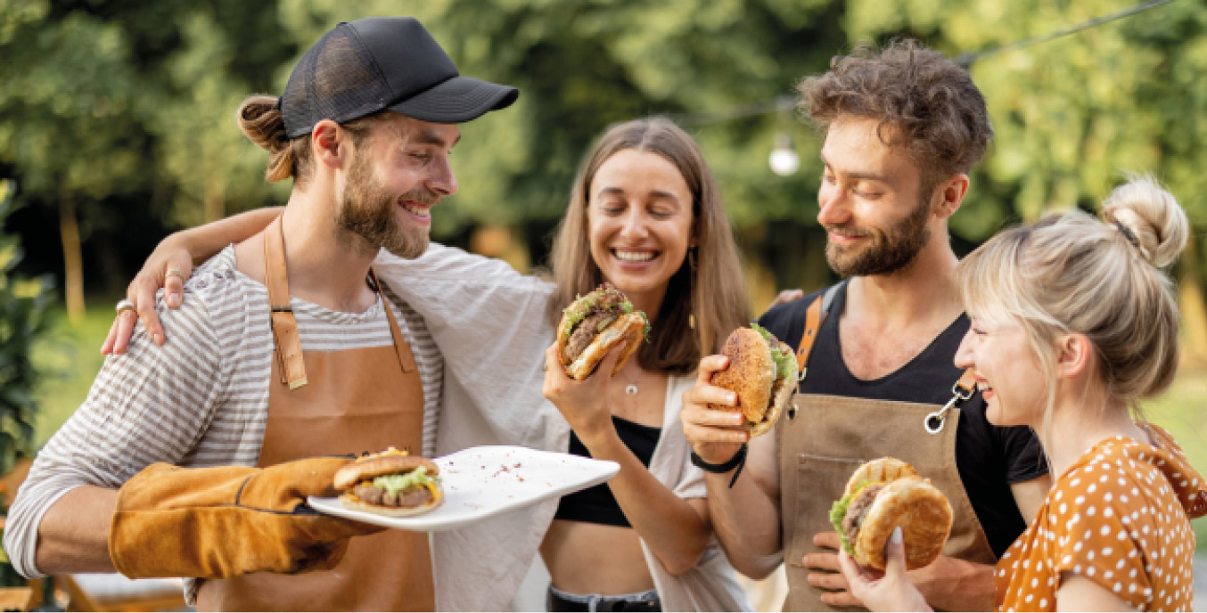 Die Tischbank Stooble für sommerliche Grillabende